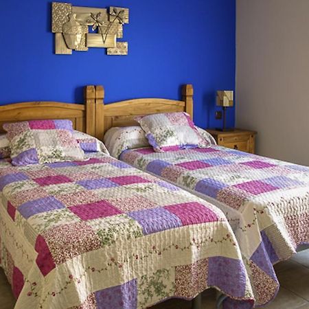 Apartamentos Rurales El Calama Zarza De Granadilla Δωμάτιο φωτογραφία