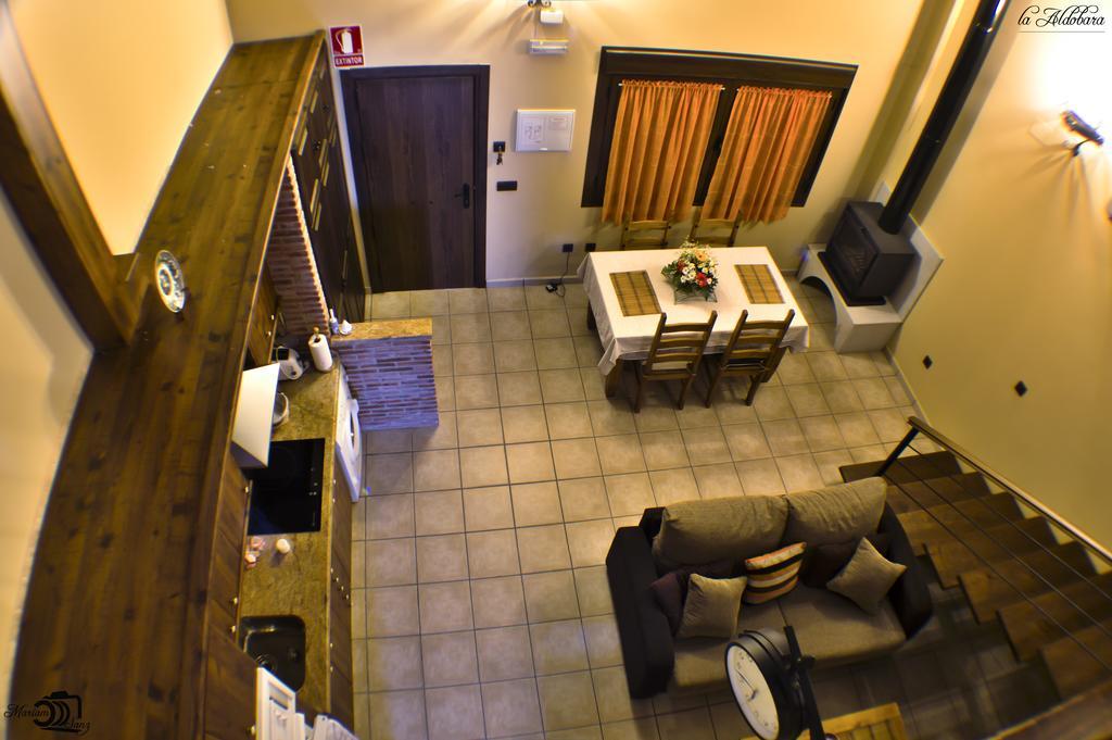 Apartamentos Rurales El Calama Zarza De Granadilla Εξωτερικό φωτογραφία